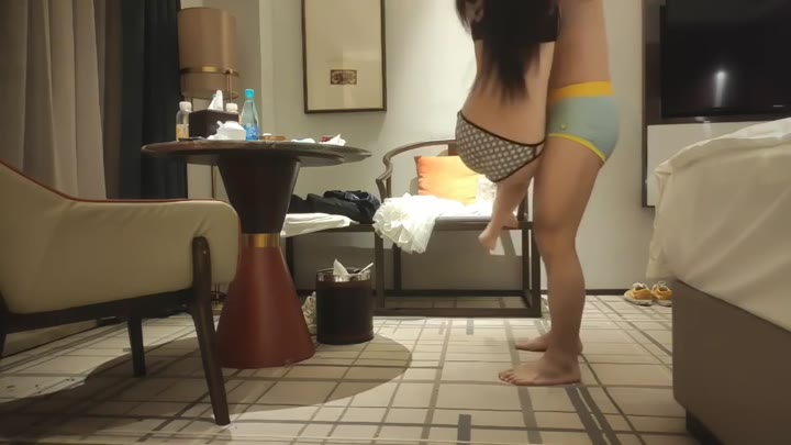 Rekaman Amatir Open BO Cewek Temen Wikwik di Hotel