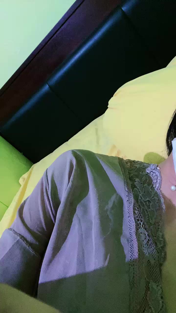 Ralline Cantik Masih Malu Remas TT