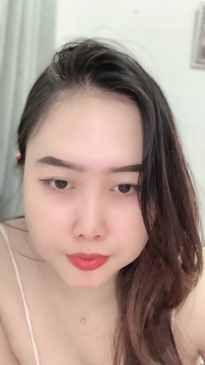 Susu Gemoy Kak Cantik Menggoda ID 49813718 HOT51